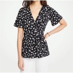 Short sleeve black/white floral wrap blouse - Ann Taylor size small